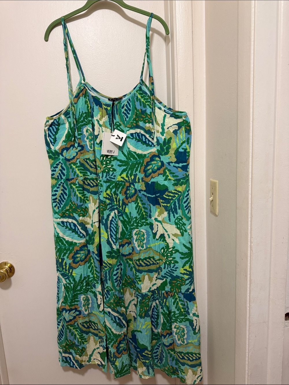 Very J Multicolor Tropical Leaf-Print Dress in Teal, Green & Cream